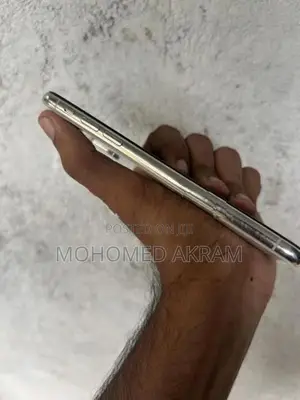 Apple iPhone XS i phone 256 Gb (Used)