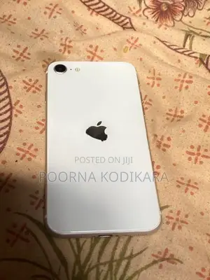 Apple iPhone SE 2 (Used)