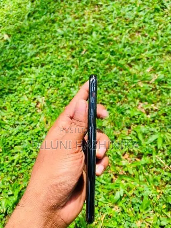 Apple iPhone X (Used)