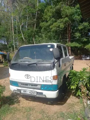 Toyota Toyoce 2003 Crew Cab (Used)