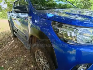 Toyota Hilux 2016 Pickup (Used)