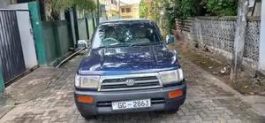 Toyota Hilux 2000 Pickup (Used)