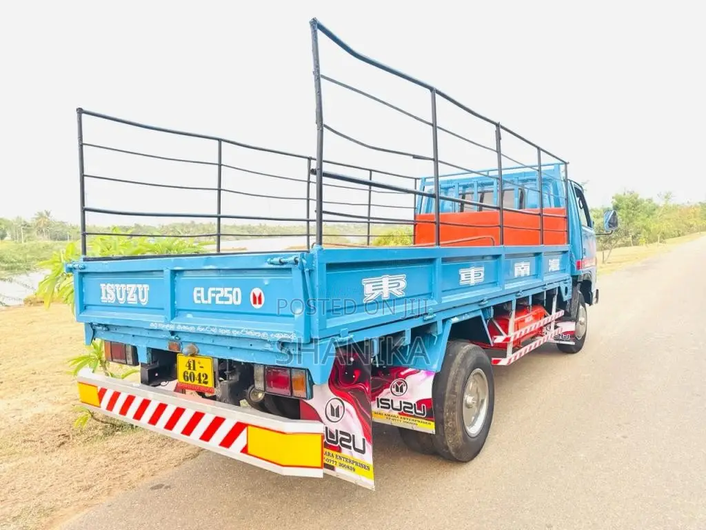 Isuzu ELF 350 14.5 1982 Lorry (Used)
