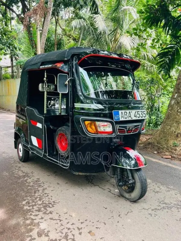 TVS King 2015 Three Wheel (Used)