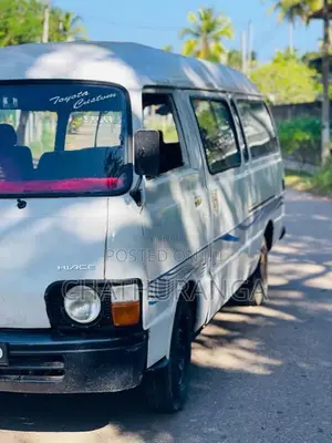Toyota LH 40 1989 Van (Used)