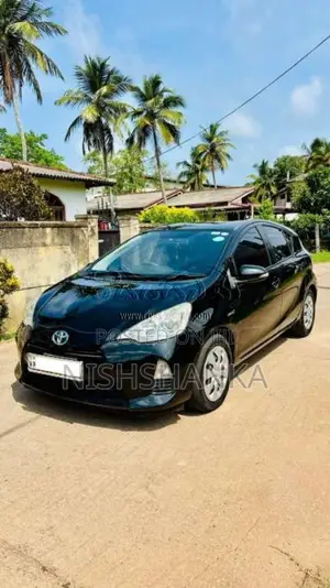 Toyota Aqua S Grade Limited 2013 Car (Used)
