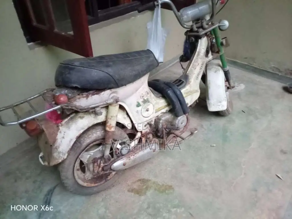 Honda Chaly 1989 motorcycle (Used)