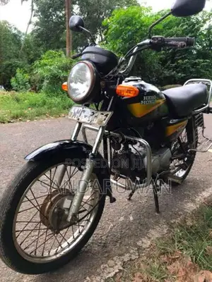 Hero-Honda Cd Dawn 2009 Motorbike (Used)