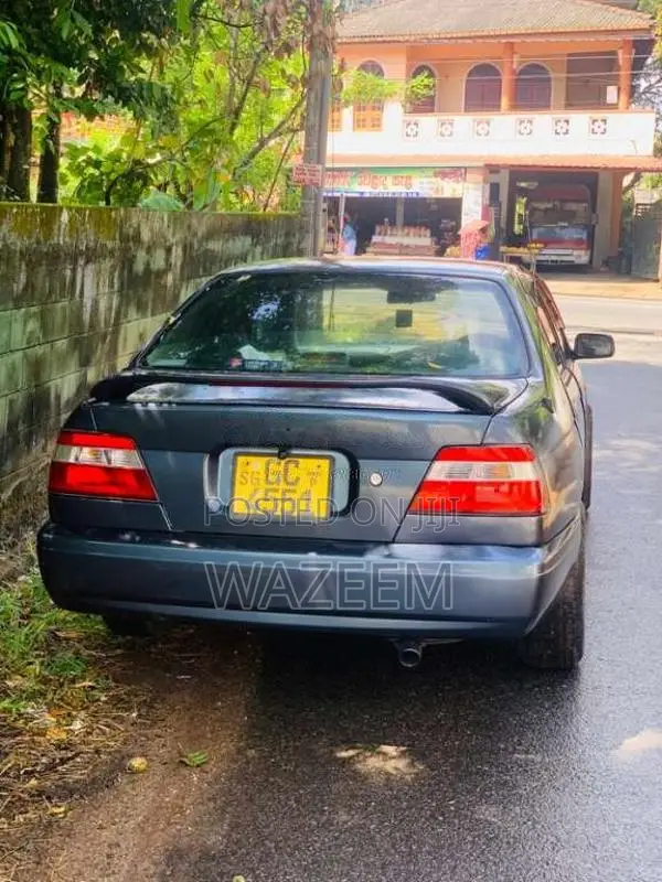 Nissan Bluebird U14 1997 Car (Used)