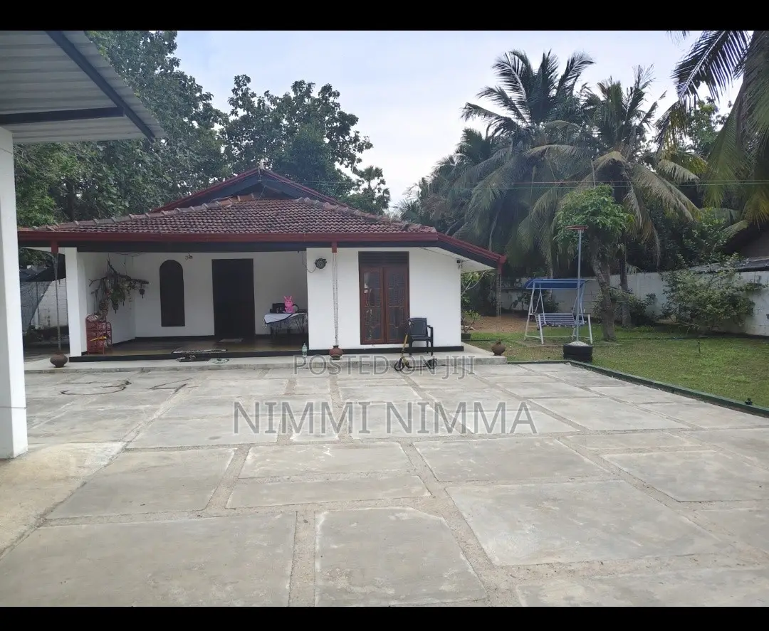 3bdrm House in Punchiwilluwa, Puttalam City for sale