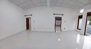 Luxurious Unfurnished Apartment Colombo 2