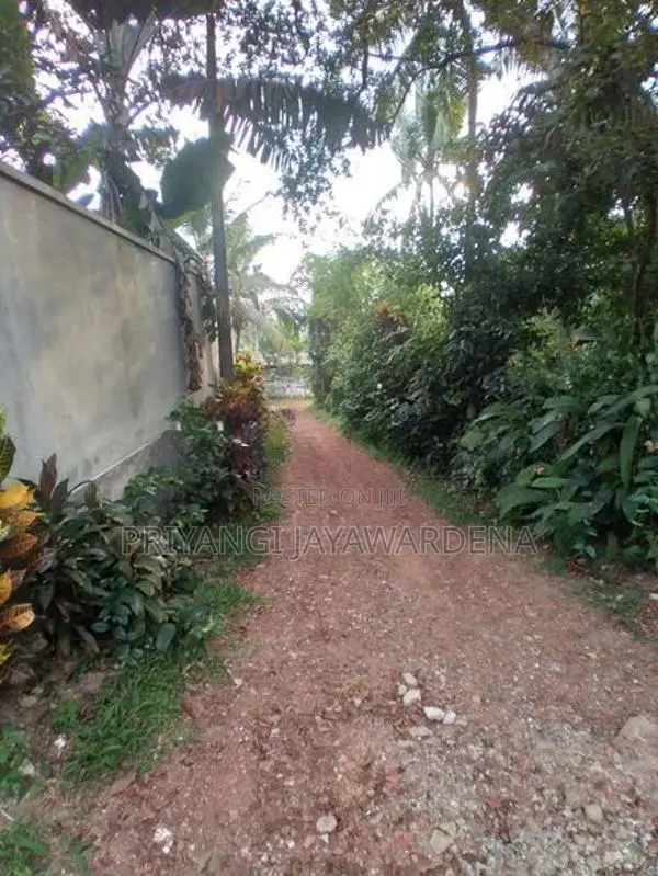 Land with Annex for Sale Ragama