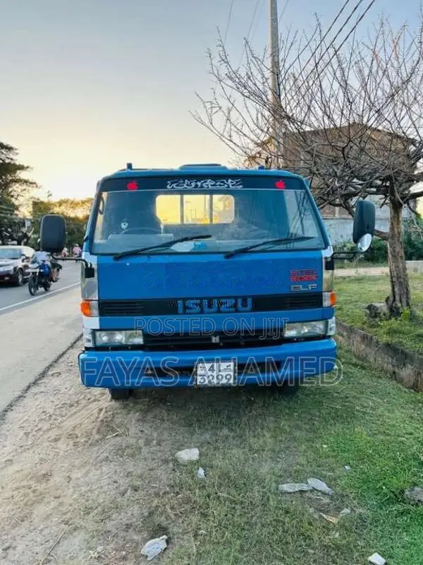 Isuzu ELF 1989 Lorry (Used)