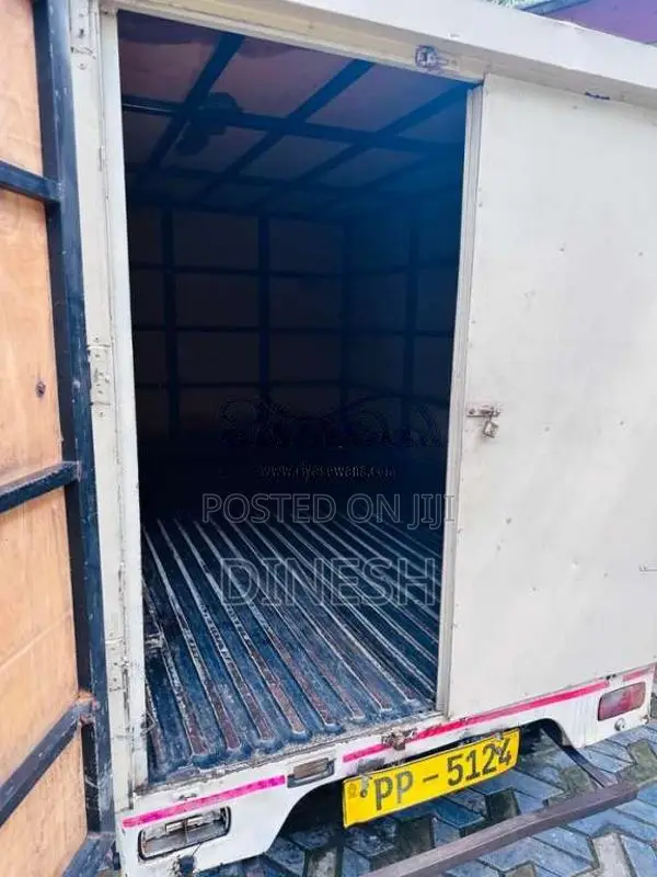 Tata Dimo Batta 2010 Lorry (Used)