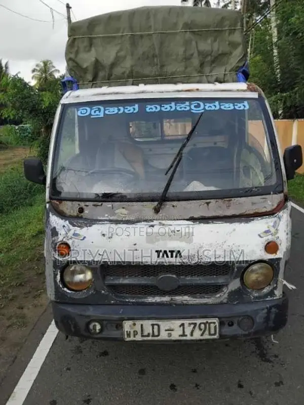 Tata Dimo Batta 2006 Lorry (Used)