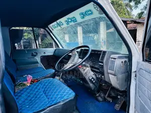 Isuzu ELF 350 1981 Lorry (Used)
