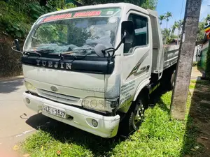 Yuejin Dump Truck 2007 Lorry (Used)