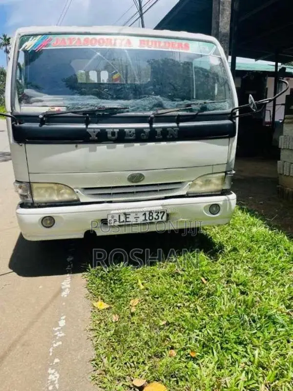 Yuejin Dump Truck 2007 Lorry (Used)