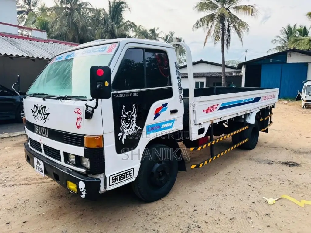 Isuzu ELF 350 1981 Lorry (Used)