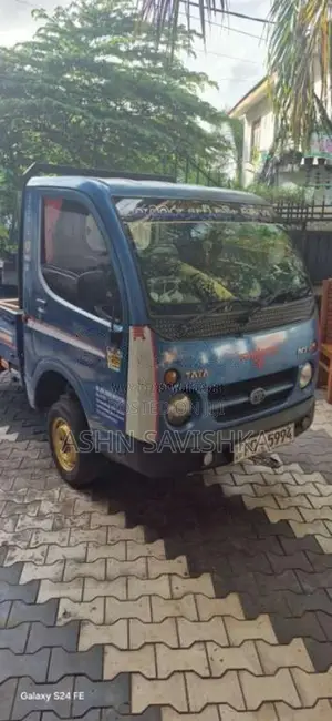 Tata Dimo Batta 2011 Lorry (Used)