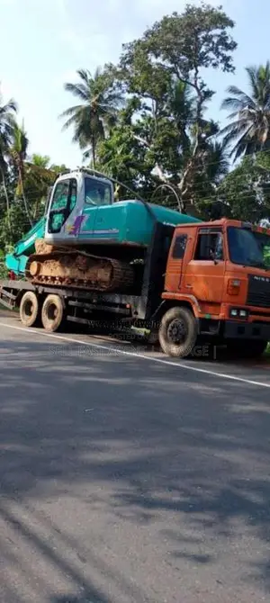 Nissan Ten Wheel 1993 Lorry (Used)