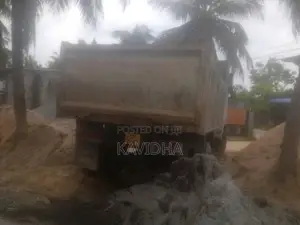 Tata 1615 2018 Lorry (Used)