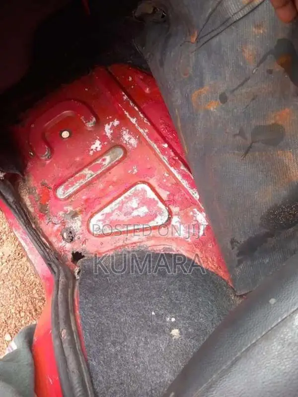 Tata Dimo Batta 2011 Lorry (Used)