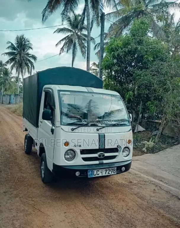 Tata Dimo Batta 2006 Lorry (Used)
