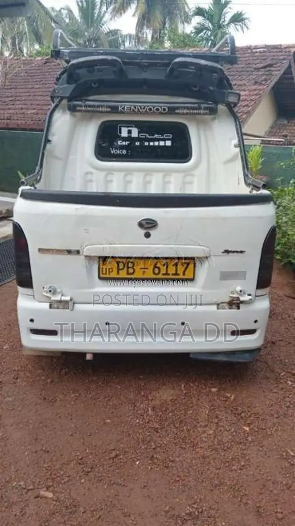 Daihatsu Hijet 2001 Crew Cab (Used)
