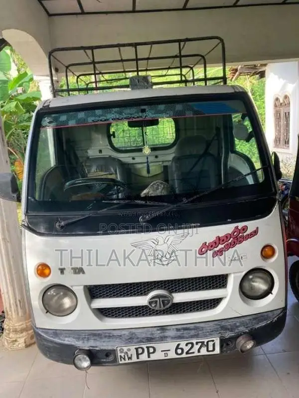 Tata Dimo Batta 2010 Lorry (Used)