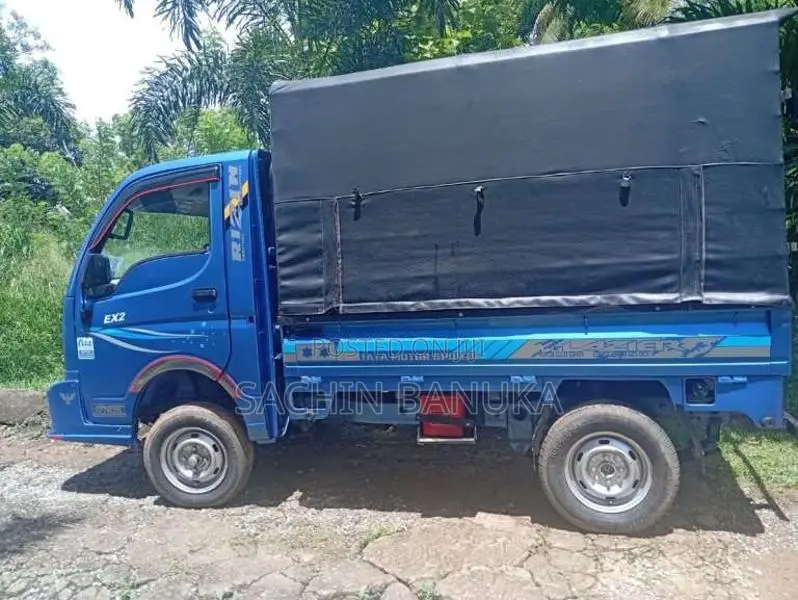 Tata Dimo Batta 2015 Lorry (Used)