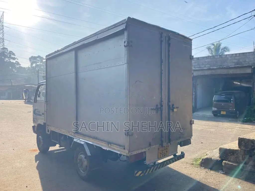 Yuejin Yuejin 2011 Lorry (Used)