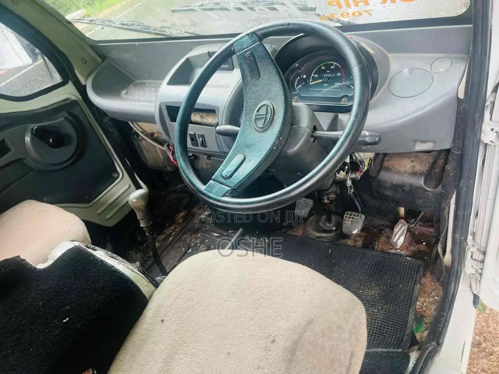 Tata Dimo 2006 Lorry (Used)