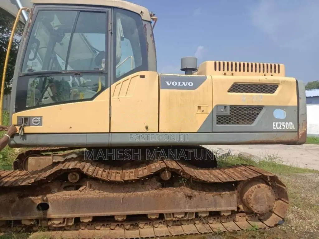 Volvo EC250DL 2013 Heavy-Duty (Used)