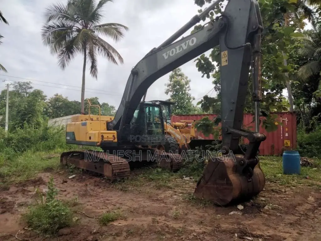 Volvo EC250DL 2013 Heavy-Duty (Used)