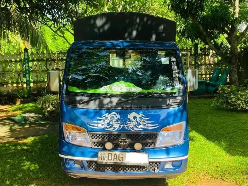 Tata Dimo Batta 2018 Lorry (Used)