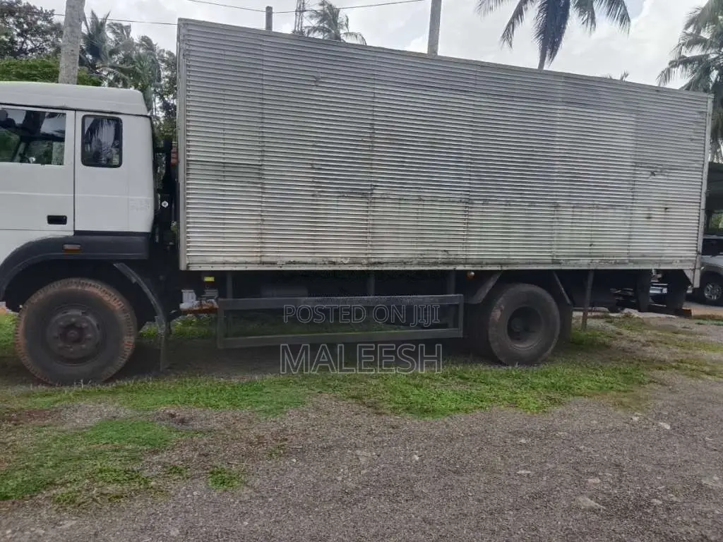 Tata 1613 2008 Lorry (Used)
