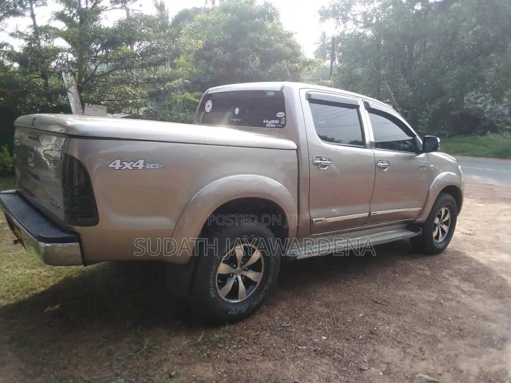 Toyota Hilux Vigo 2008 Pickup (Used)
