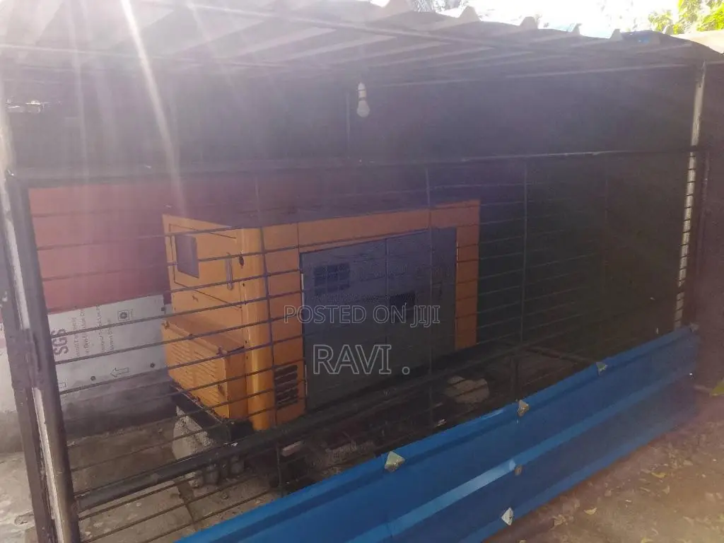 CAT Pakinsan 2010 Heavy-Duty (Used)