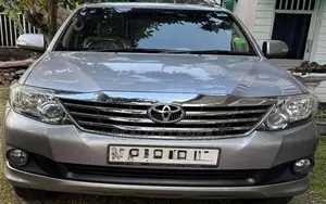 Toyota Fortuner 2015 Pickup (Used)