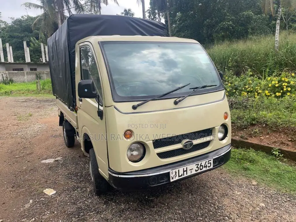 Tata Dimo Batta 2010 Lorry (Used)