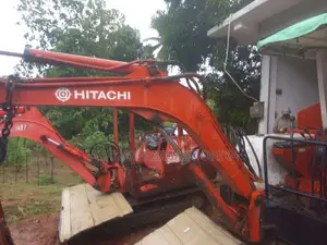 Hitachi Excavator 2015 Heavy-Duty (Used)