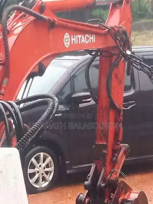Hitachi Excavator 2015 Heavy-Duty (Used)