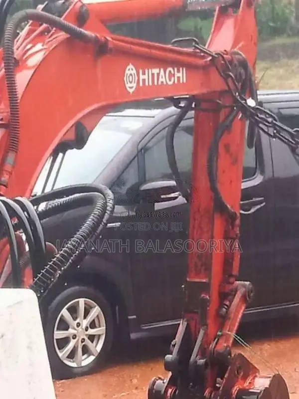 Hitachi Excavator 2015 Heavy-Duty (Used)