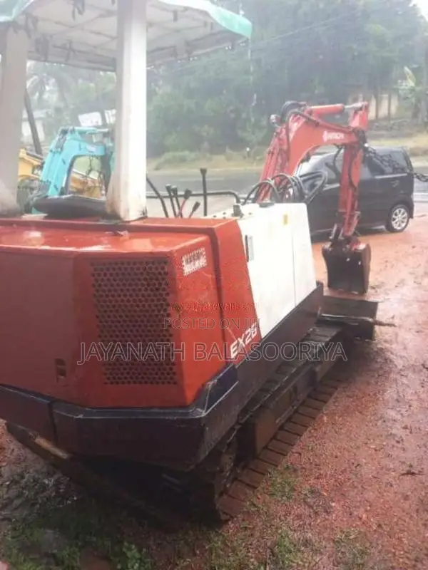 Hitachi Excavator 2015 Heavy-Duty (Used)