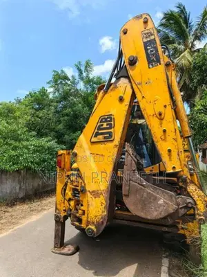 JCB 3CX 2006 Heavy-Duty (Used)