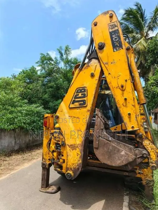 JCB 3CX 2006 Heavy-Duty (Used)