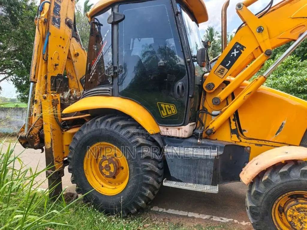 JCB 3CX 2006 Heavy-Duty (Used)