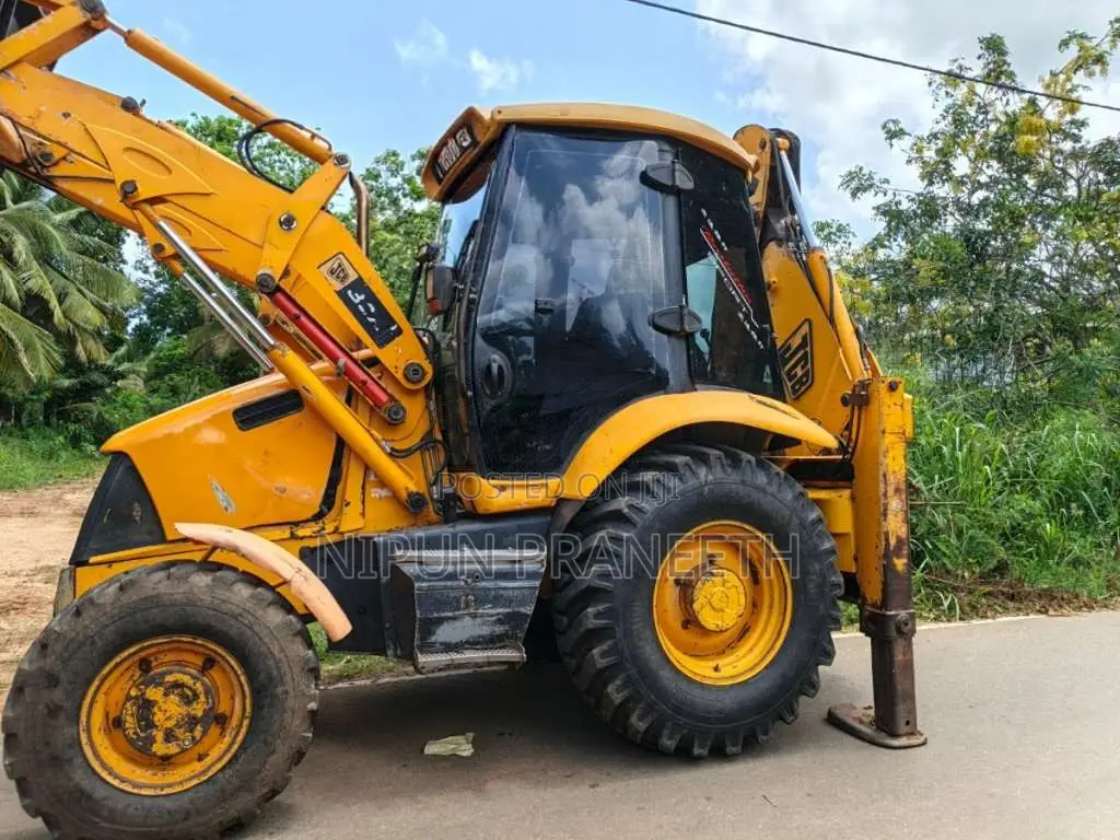 JCB 3CX 2006 Heavy-Duty (Used)