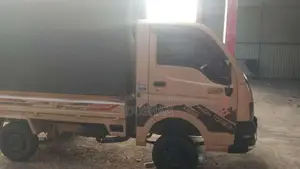 Tata Dimo Batta 2017 Lorry (Used)